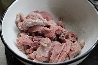 Свинина в пивной глазури – рецепт аппетитной мясной закуски.